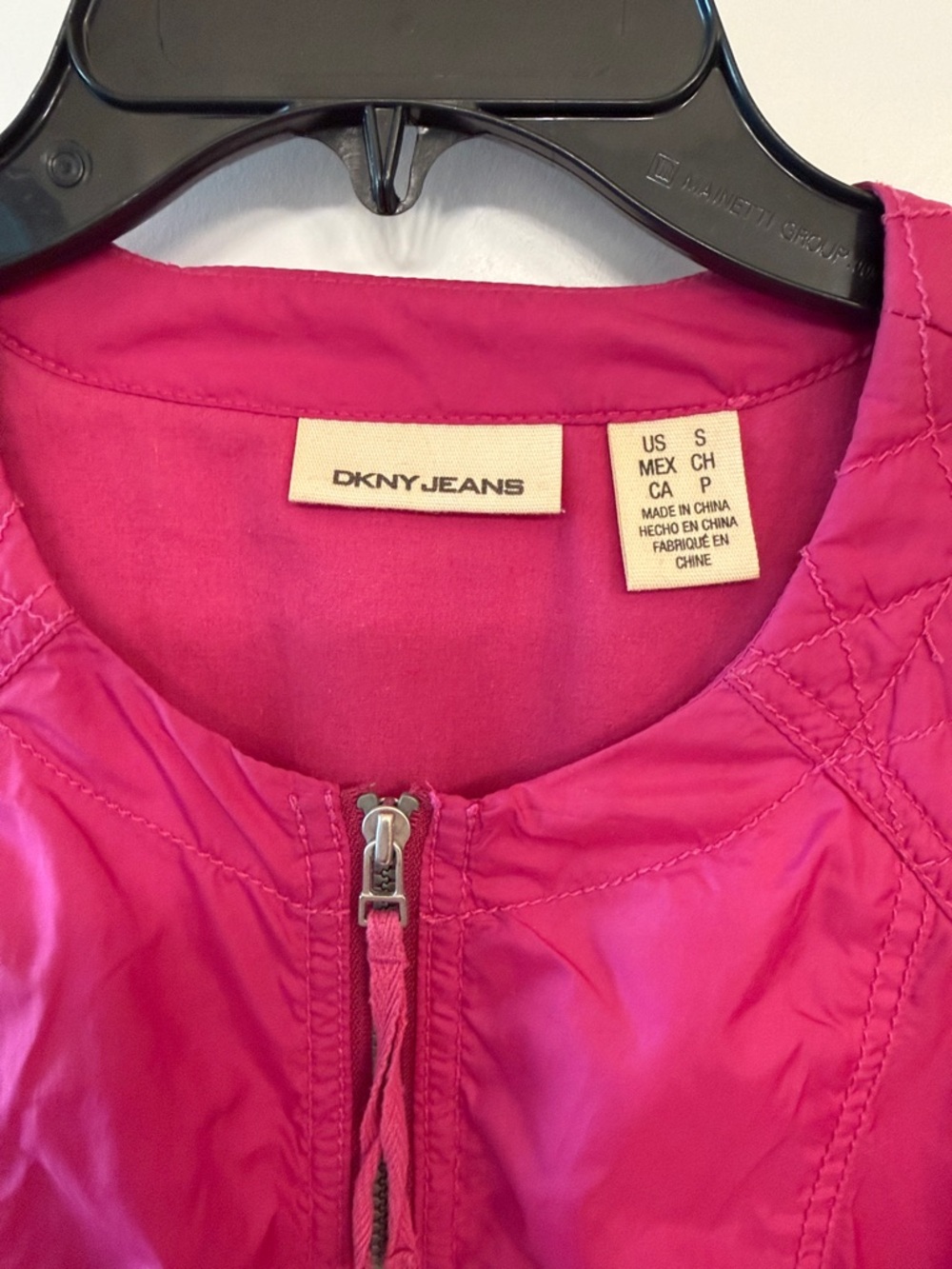 DKNY Fuchsia Zip-Front Bomber style zip front jacket. Polyester. size SMALL - Picture 2 of 6